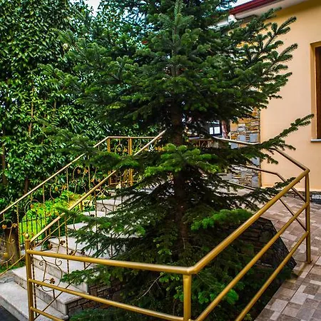 Edem Káto Loutrákion