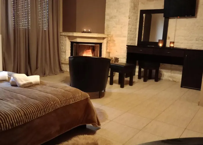 Ξενοδοχείο με διαμερίσματα εδέμ Káto Loutrákion